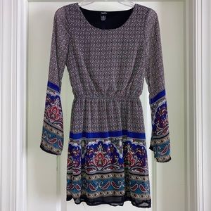 🌵 Bell Sleeve Dress